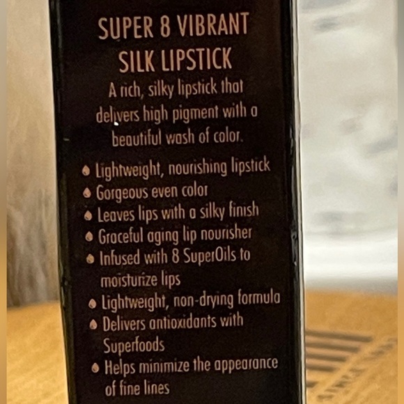 YENSA Super 8 Vibrant Silk Lipstick In Free Spirit - Picture 10 of 12